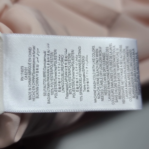 BCBGMAXAZRIA NWT Slit Sleeve Overlay Gown in Bare Pink Size 10 - Picture 8 of 16